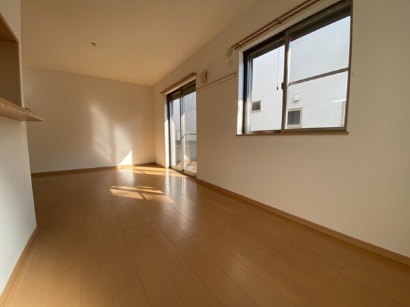 ラシック鷹匠の物件内観写真